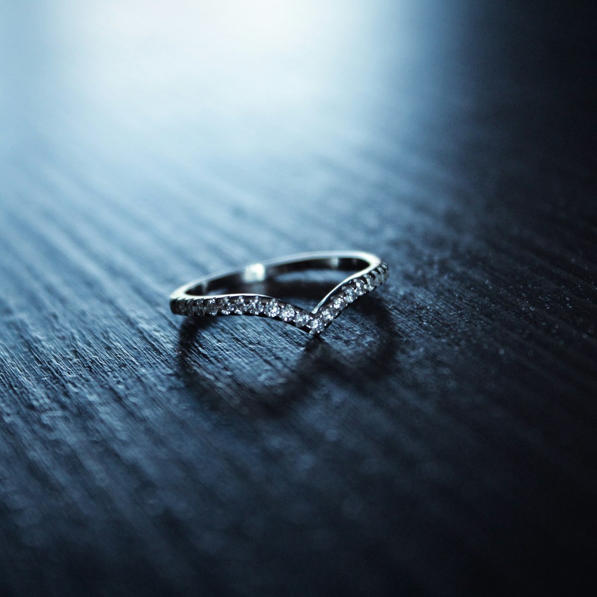 Dainty Chevron Ring